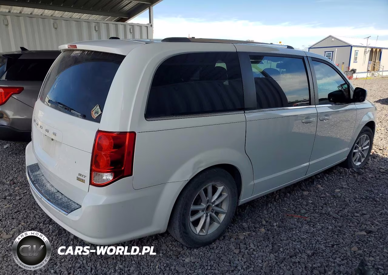 2018 Dodge Grand Caravan Sxt VIN:2C4RDGCGXJR301590 - 3