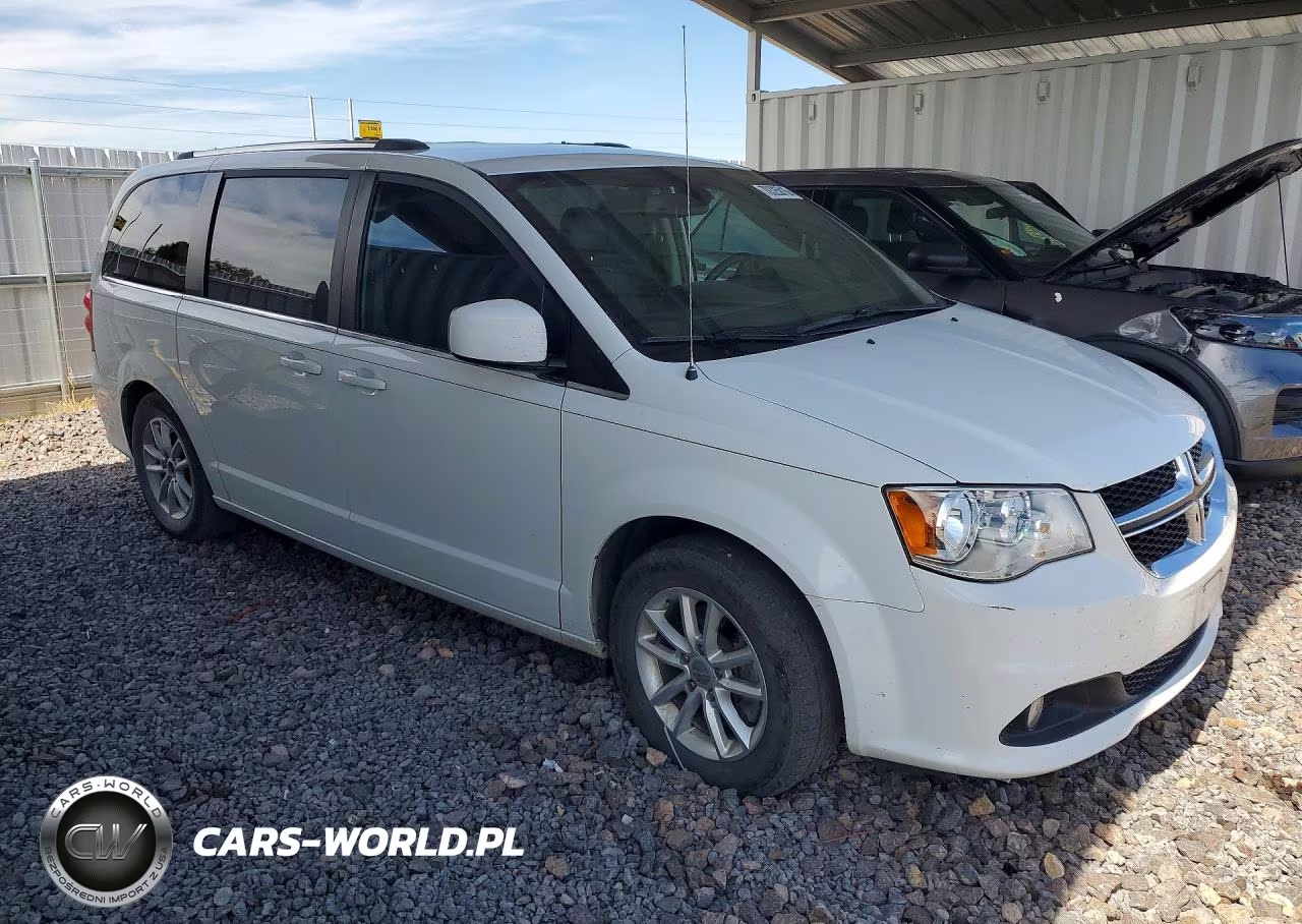 2018 Dodge Grand Caravan Sxt VIN:2C4RDGCGXJR301590 - 4