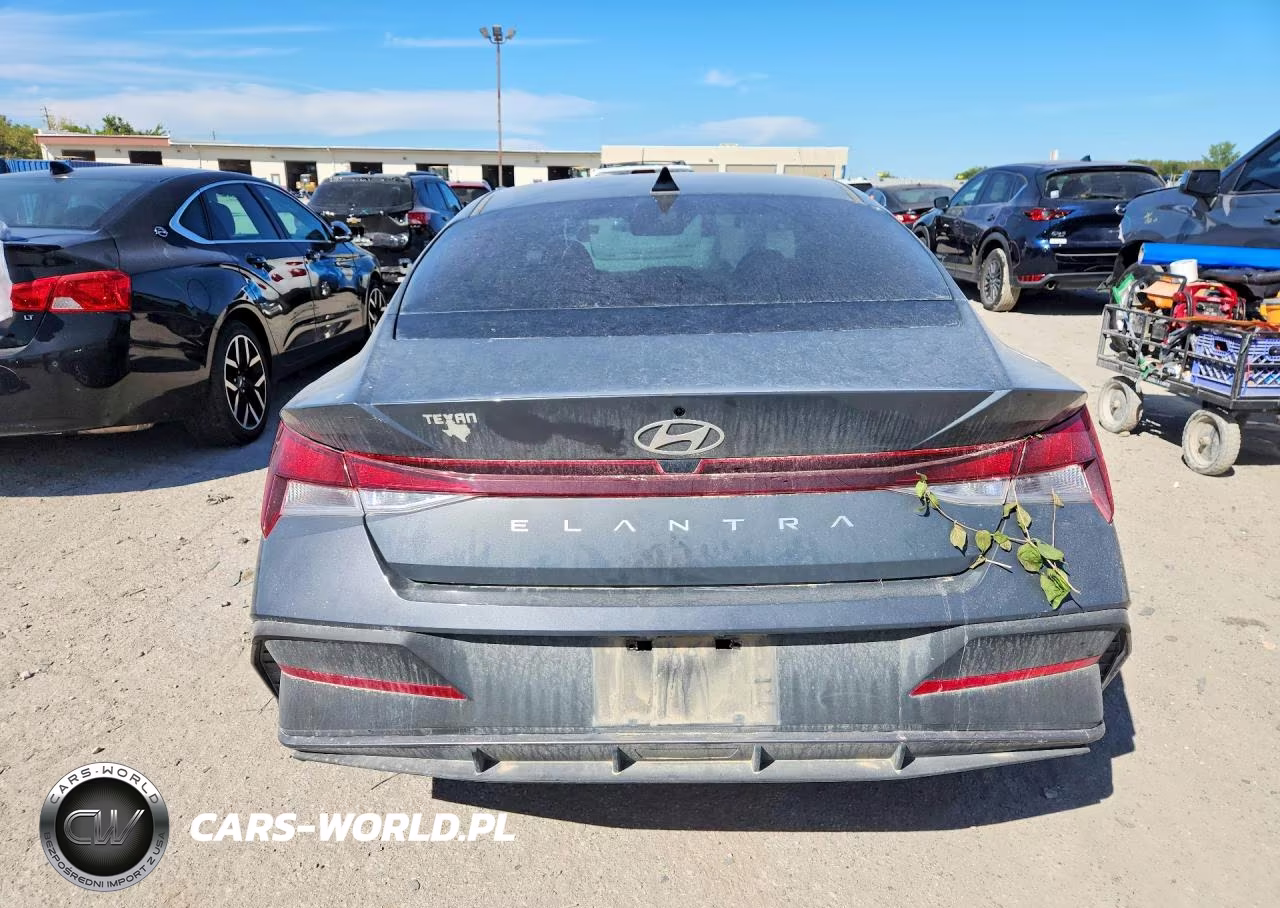 2026 Hyundai Elantra Se VIN:KMHLL4DG9TU137580 - 6