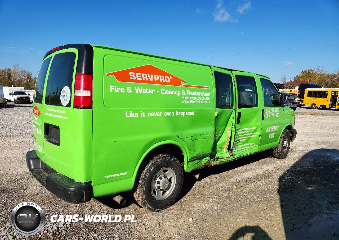2008 Chevrolet Express G3500 VIN:1GCHG39KX81163717 - 3