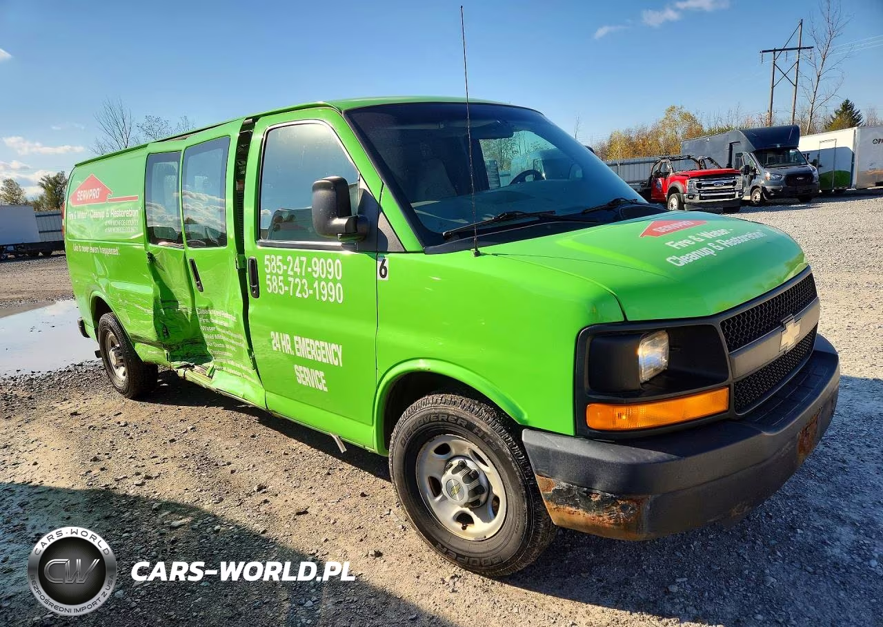 2008 Chevrolet Express G3500 VIN:1GCHG39KX81163717 - 4