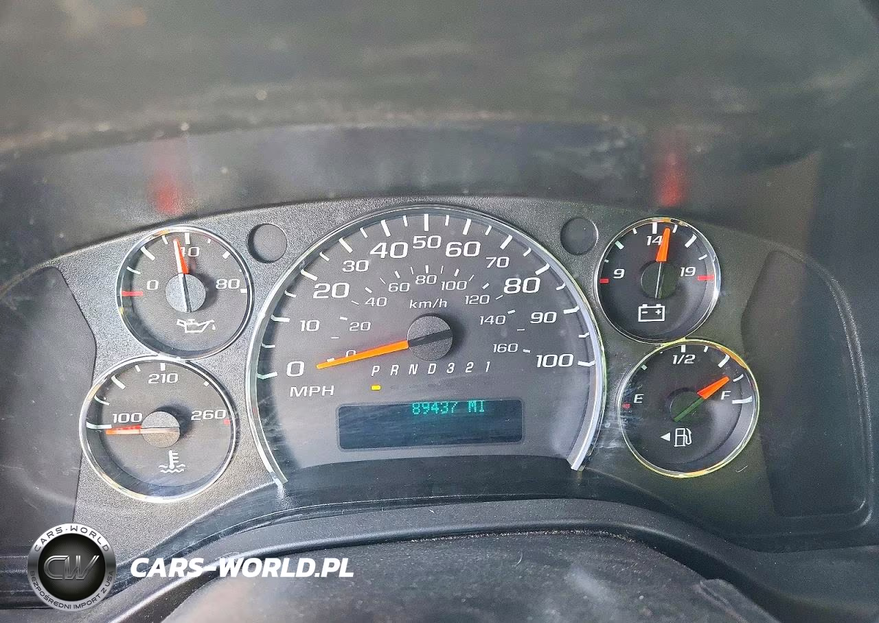 2008 Chevrolet Express G3500 VIN:1GCHG39KX81163717 - 9