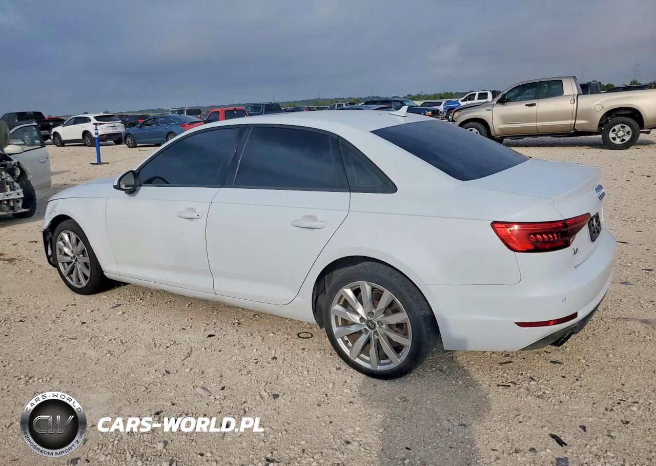 2017 Audi A4 Premium VIN:WAUGNAF4XHN010689 - 2