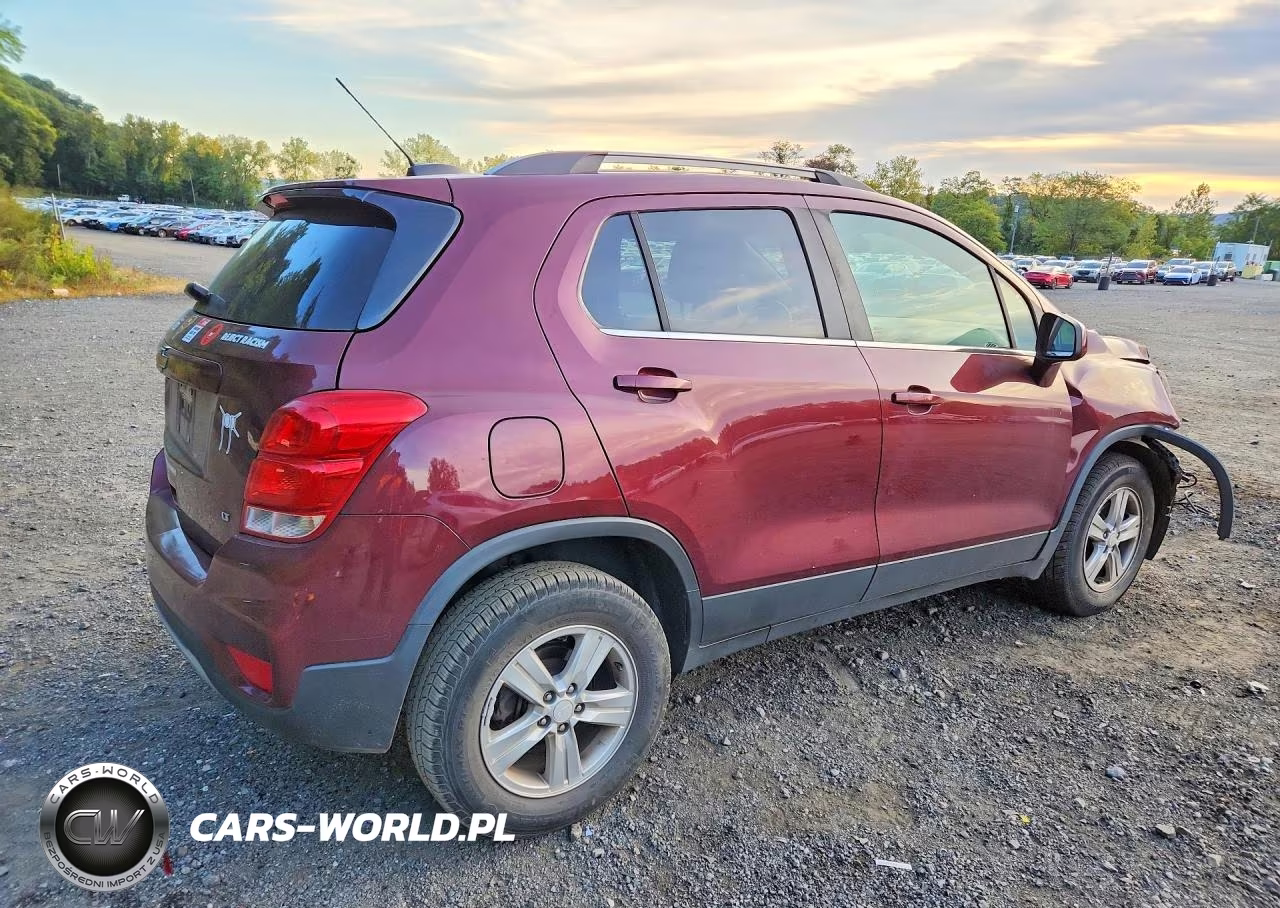 2017 Chevrolet Trax 1Lt VIN:3GNCJPSB8HL275509 - 3