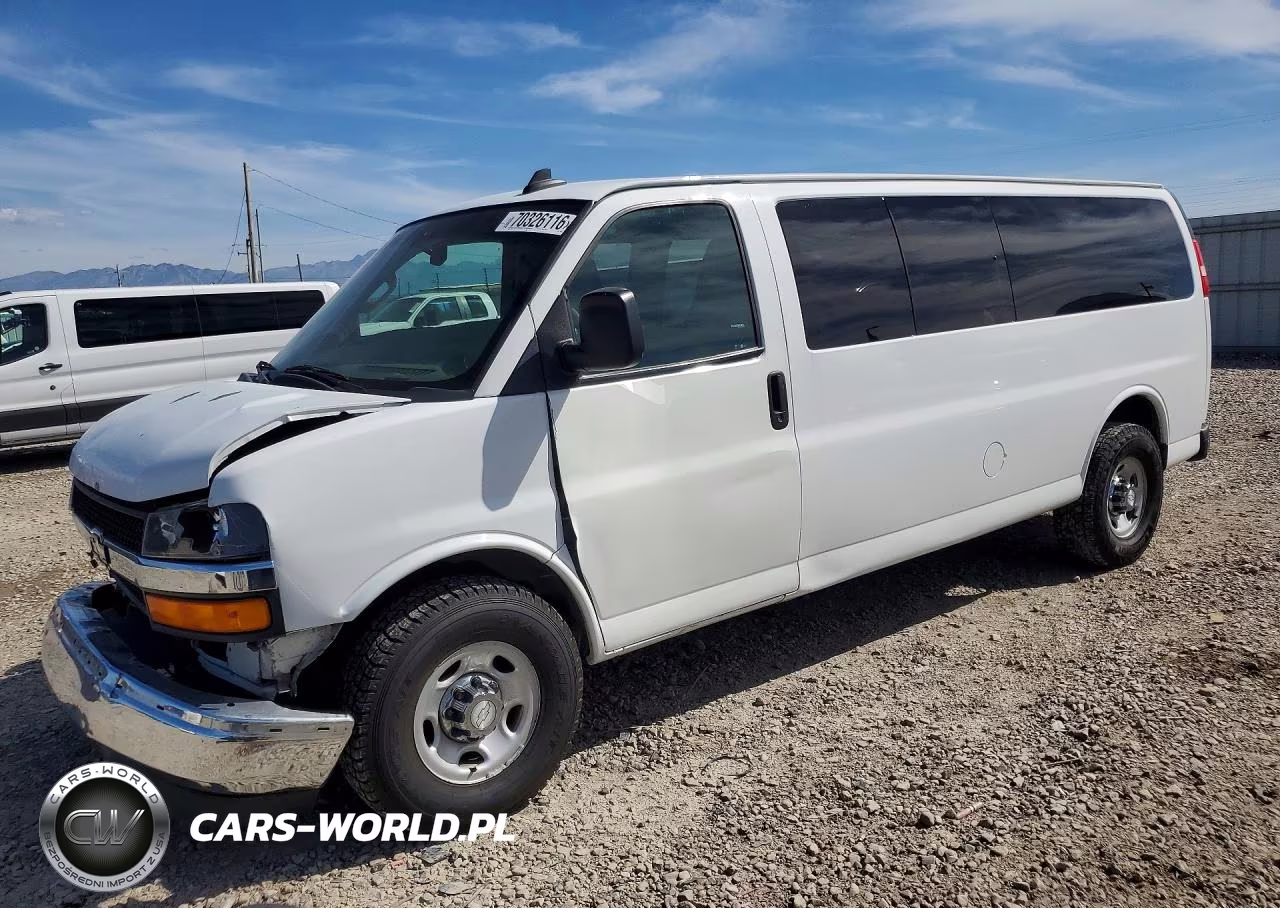 2017 Chevrolet Express G3500 Lt VIN:1GAZGPFG3H1160663 - 1
