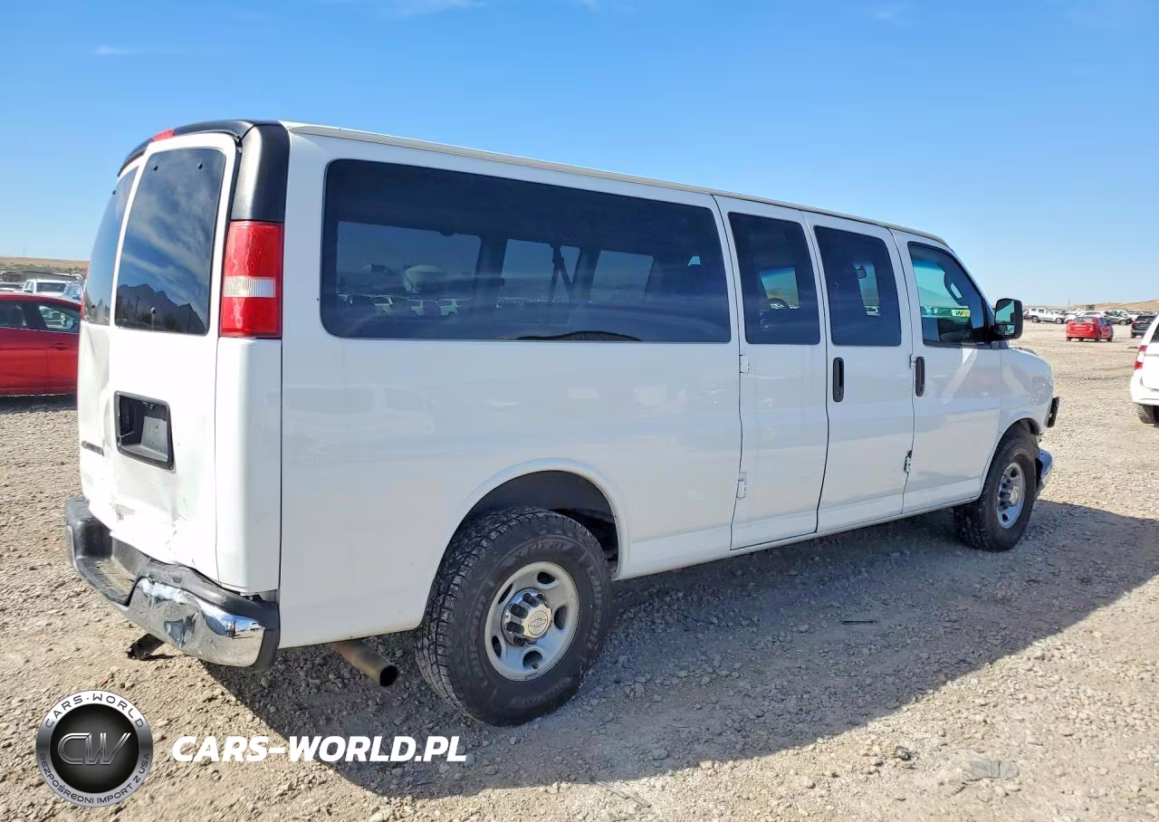 2017 Chevrolet Express G3500 Lt VIN:1GAZGPFG3H1160663 - 3