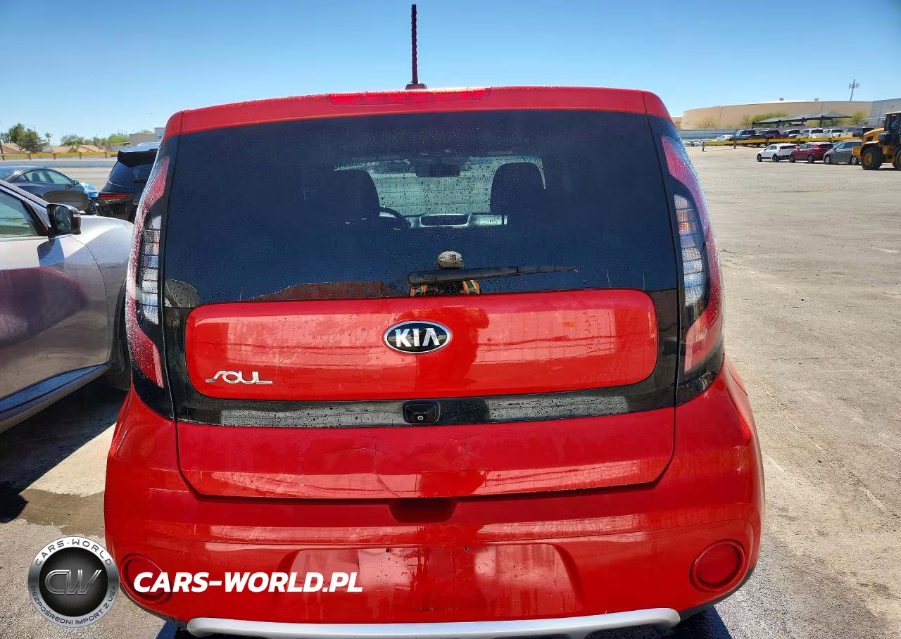 2018 Kia Soul + VIN:KNDJP3A54J7620080 - 6