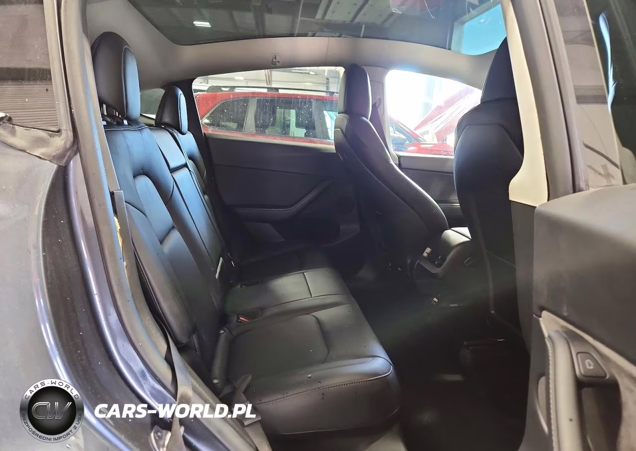 2022 Tesla Model Y VIN:7SAYGDEF4NF462981 - 10