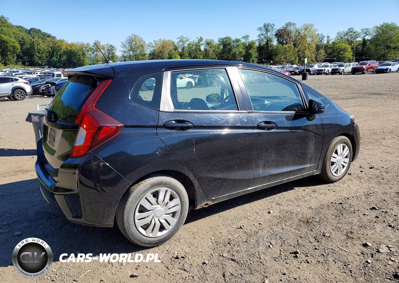 2015 Honda Fit Lx VIN:3HGGK5G56FM737086 - 3