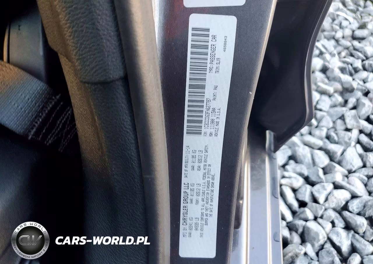 2015 Chrysler 200 S VIN:1C3CCCDG3FN627787 - 12