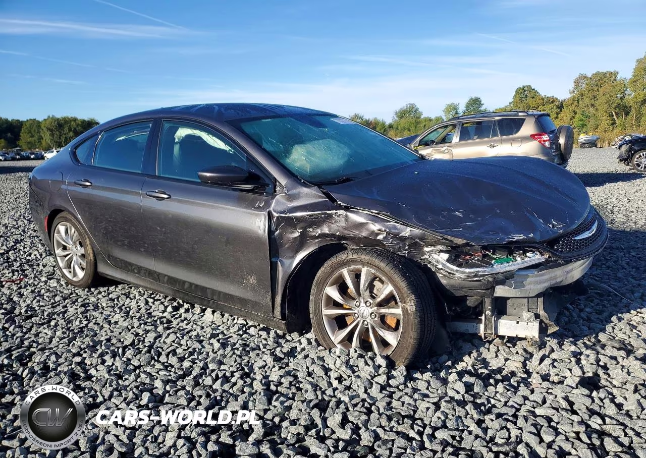 2015 Chrysler 200 S VIN:1C3CCCDG3FN627787 - 4