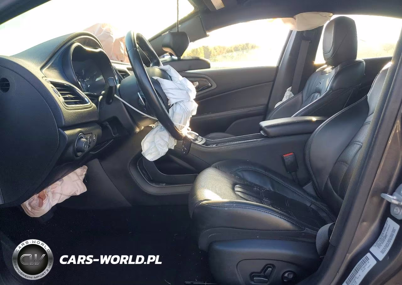 2015 Chrysler 200 S VIN:1C3CCCDG3FN627787 - 7