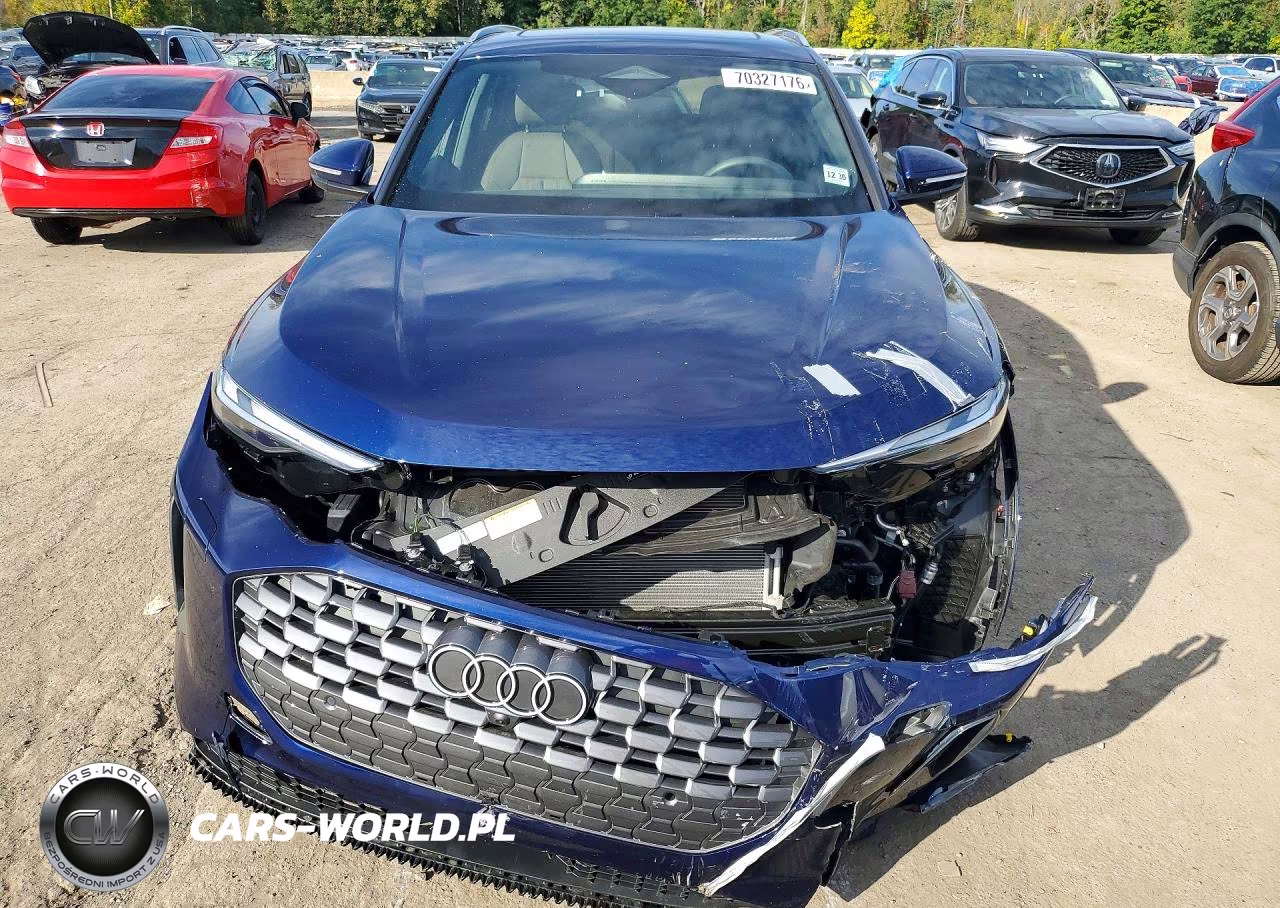 2025 Audi Q5 Premium VIN:WA11AAGUXS2115478 - 5