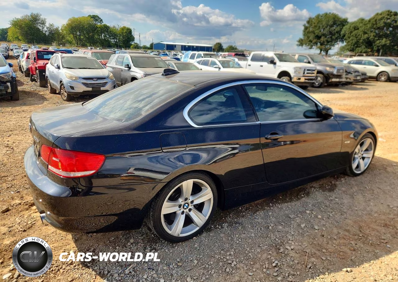 2008 BMW 3 Series VIN:WBAWB73518P040320 - 3