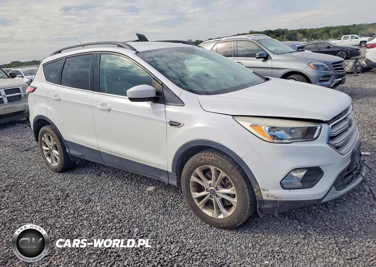 2018 Ford Escape Se VIN:1FMCU9G96JUC38564 - 4