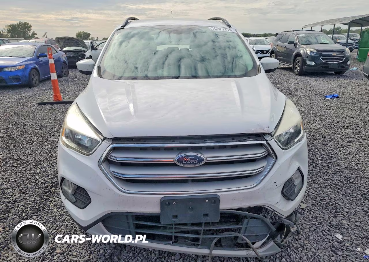 2018 Ford Escape Se VIN:1FMCU9G96JUC38564 - 5
