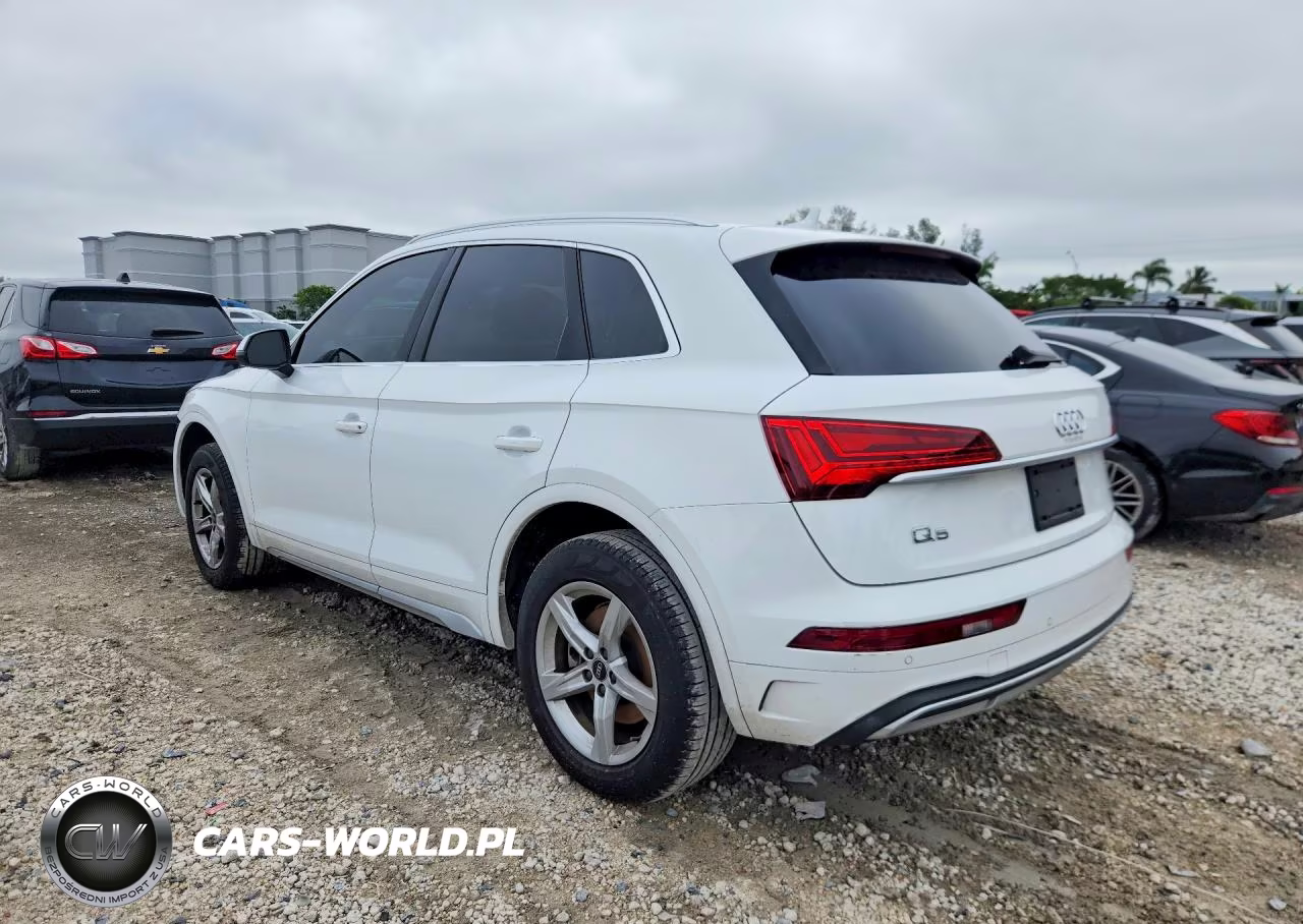 2021 Audi Q5 Premium VIN:WA1AAAFY8M2099045 - 2