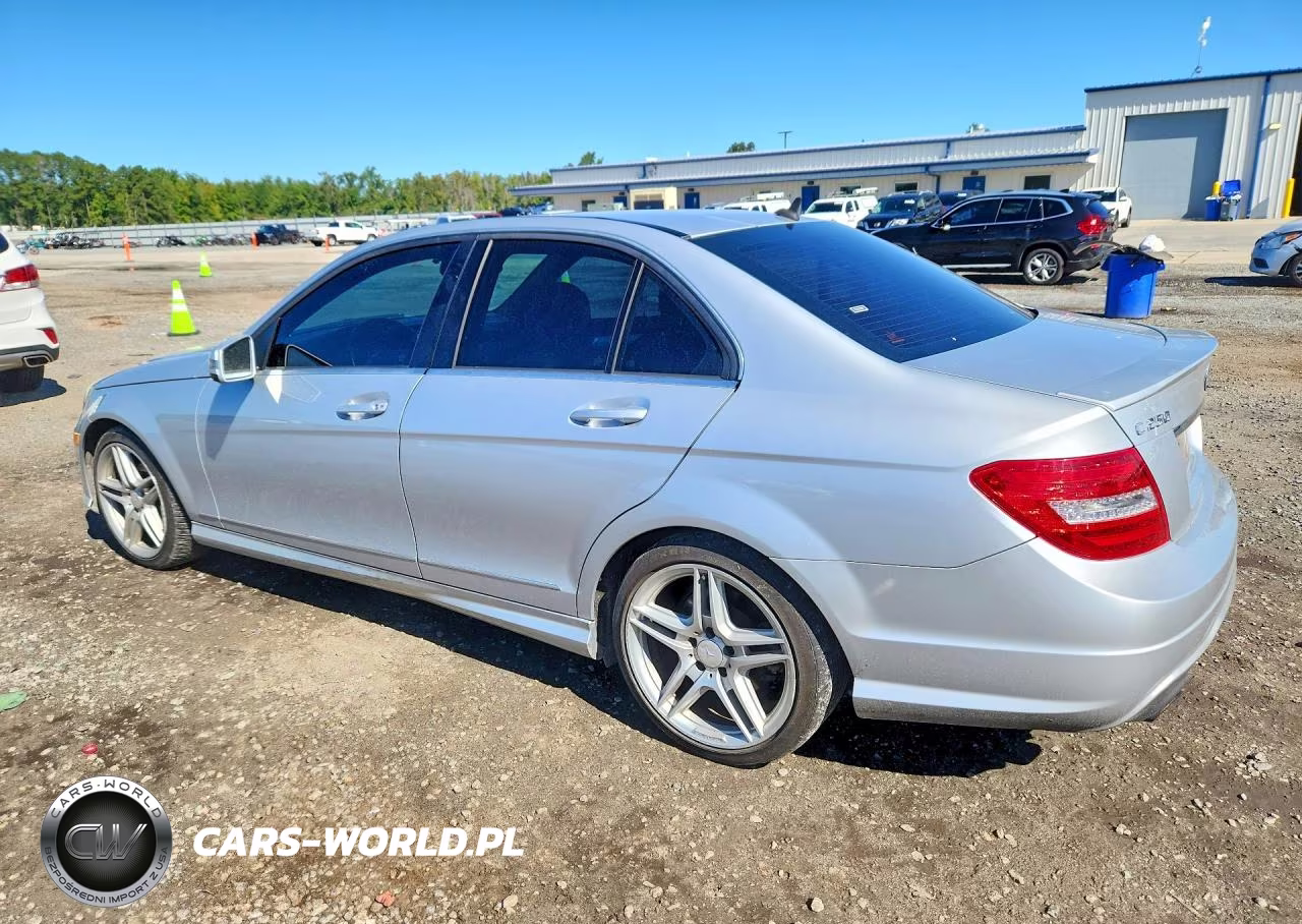 2013 Mercedes-Benz C 250 VIN:WDDGF4HB4DR266249 - 2