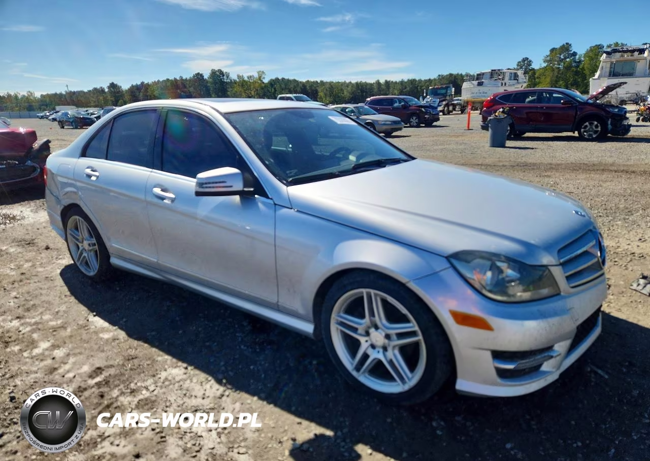 2013 Mercedes-Benz C 250 VIN:WDDGF4HB4DR266249 - 4