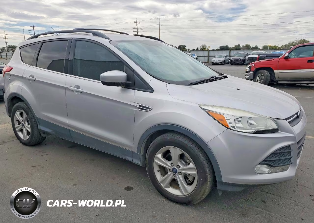 2015 Ford Escape Se VIN:1FMCU9G9XFUC29082 - 4