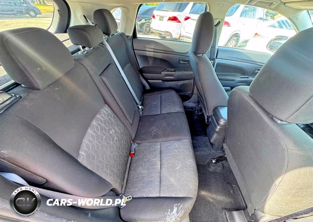 2023 Mitsubishi Outlander Sport S-Se VIN:JA4ARUAU2PU013820 - 6