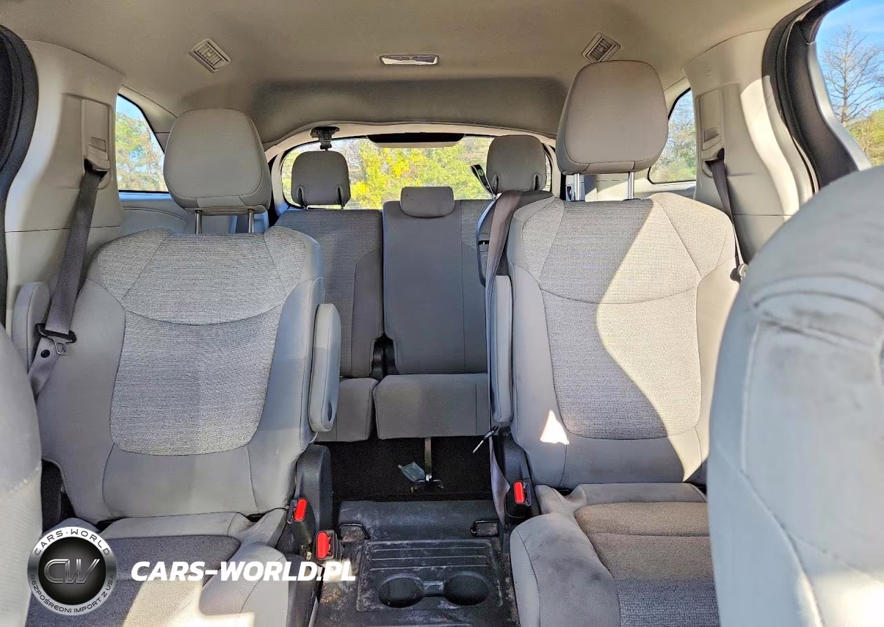 2022 Toyota Sienna Le VIN:5TDKRKEC4NS078783 - 10