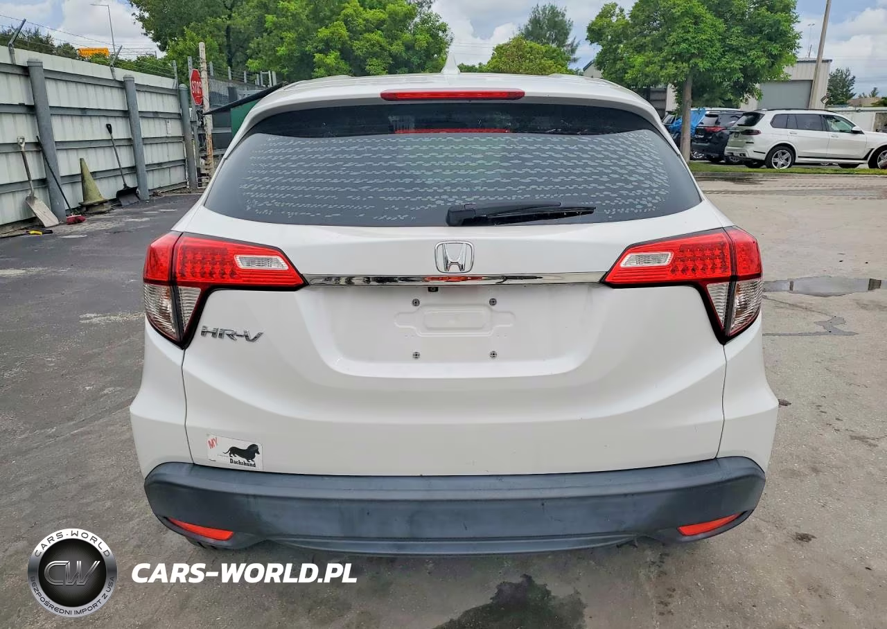 2020 Honda Hr-V Lx VIN:3CZRU5H36LM705209 - 6