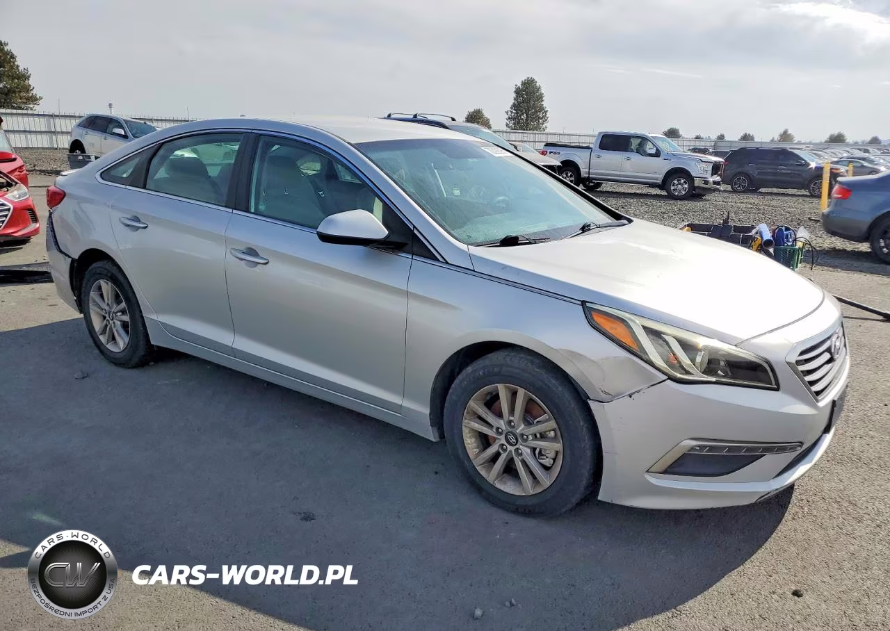 2015 Hyundai Sonata Se VIN:5NPE24AF4FH008219 - 4