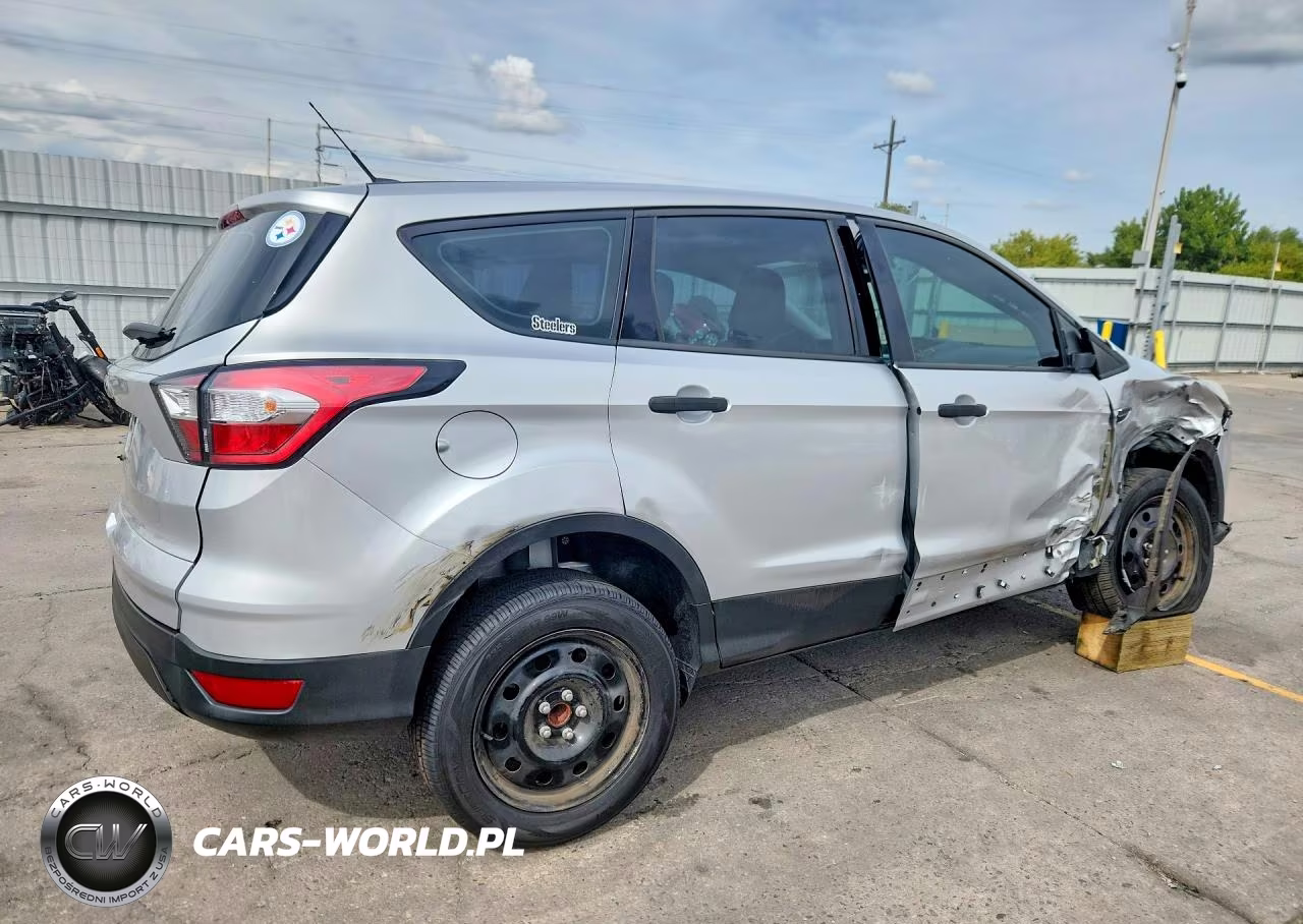 2018 Ford Escape S VIN:1FMCU0F77JUB11995 - 3