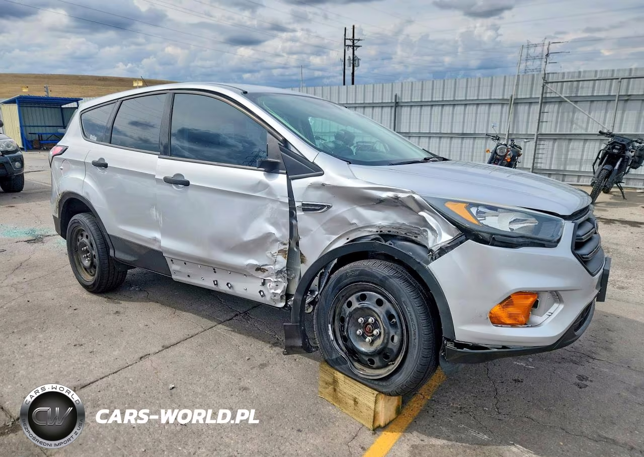 2018 Ford Escape S VIN:1FMCU0F77JUB11995 - 4