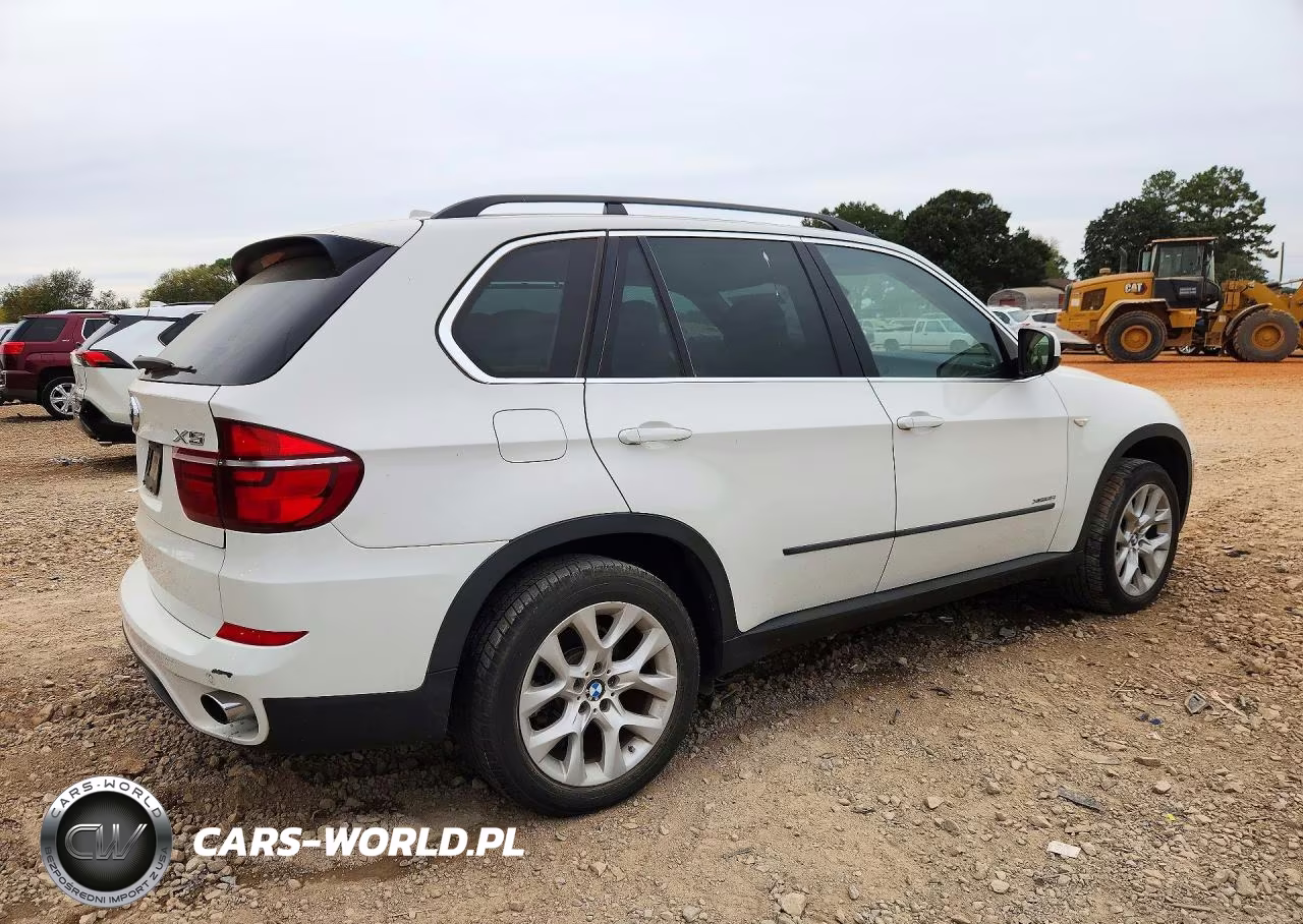 2013 BMW X5 xDrive35I VIN:5UXZV4C57D0B24877 - 3