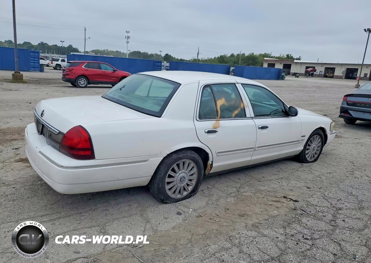 2011 Mercury Grand Marquis Ls VIN:2MEBM7FVXBX611455 - 3