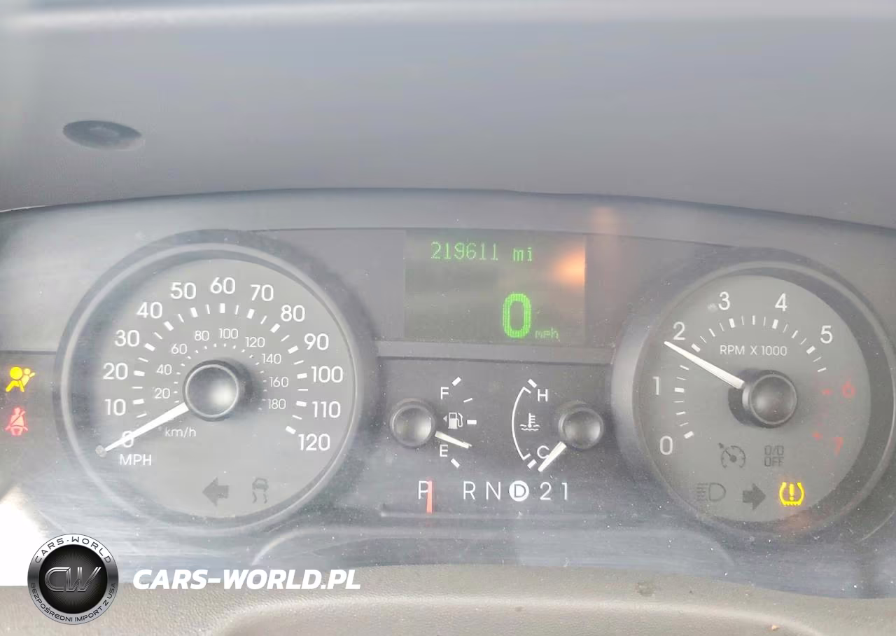 2011 Mercury Grand Marquis Ls VIN:2MEBM7FVXBX611455 - 9