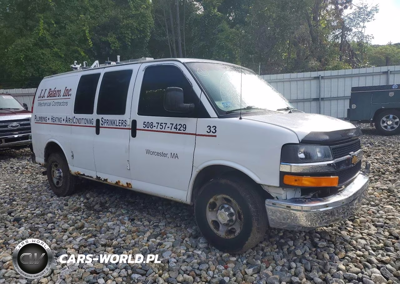2014 Chevrolet Express G2500 VIN:1GCWGFCA0E1142606 - 4