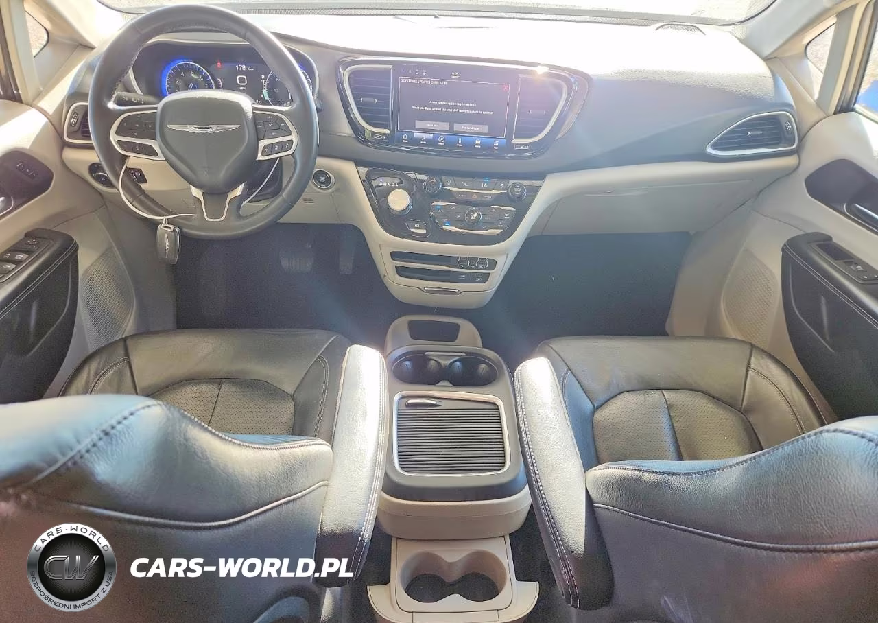 2022 Chrysler Pacifica Touring L VIN:2C4RC1BG0NR116939 - 8