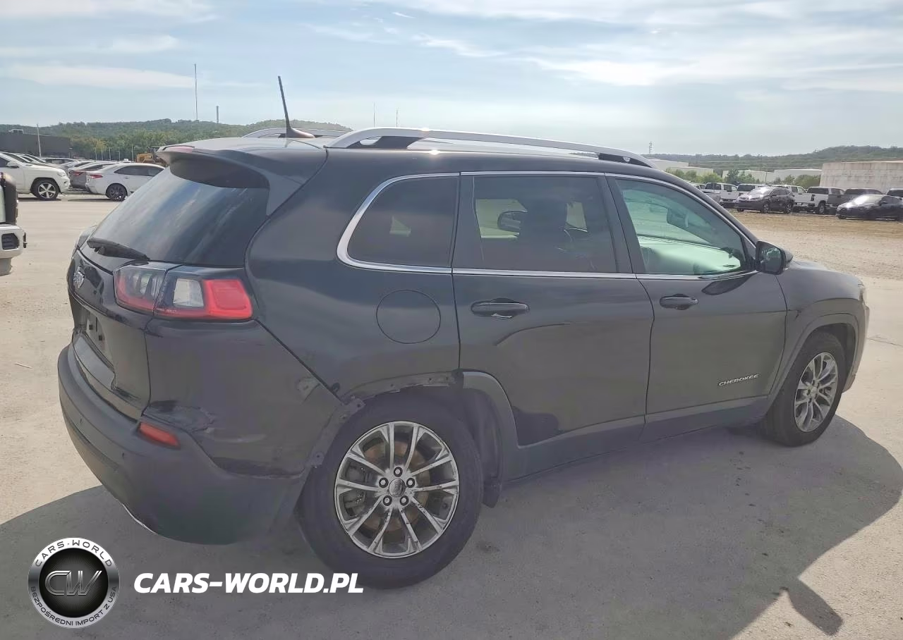 2020 Jeep Cherokee Latitude Plus VIN:1C4PJLLX8LD632120 - 3