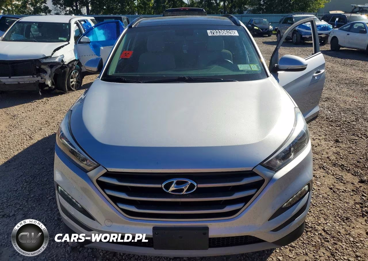 2018 Hyundai Tucson Value VIN:KM8J3CA25JU730828 - 5