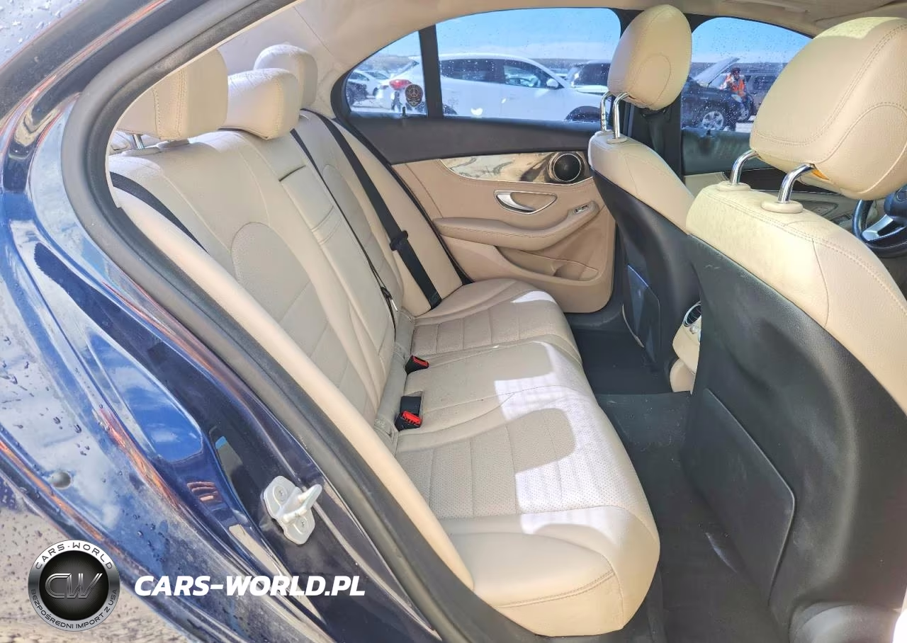 2015 Mercedes-Benz C 300 4Matic VIN:55SWF4KB8FU030533 - 10