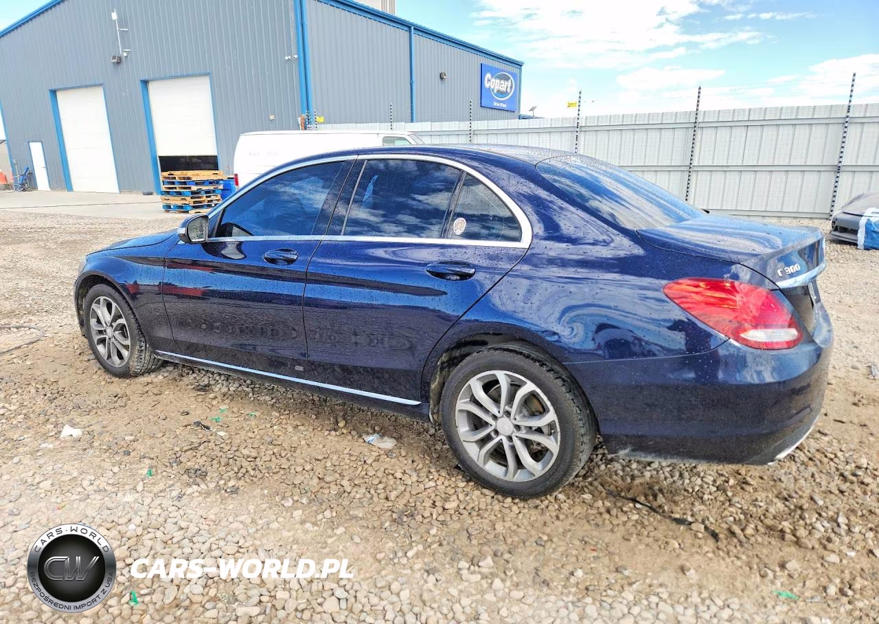 2015 Mercedes-Benz C 300 4Matic VIN:55SWF4KB8FU030533 - 2