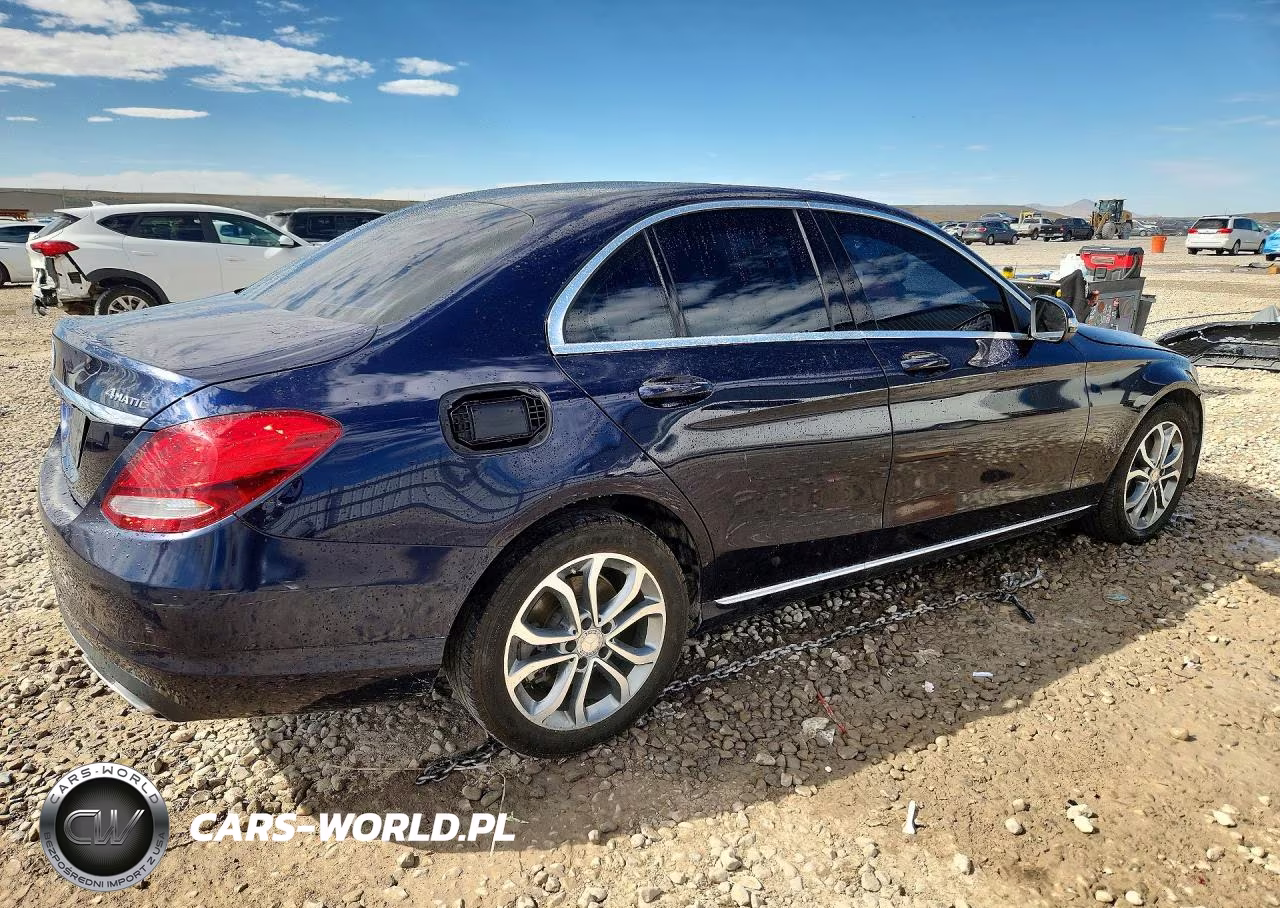 2015 Mercedes-Benz C 300 4Matic VIN:55SWF4KB8FU030533 - 3