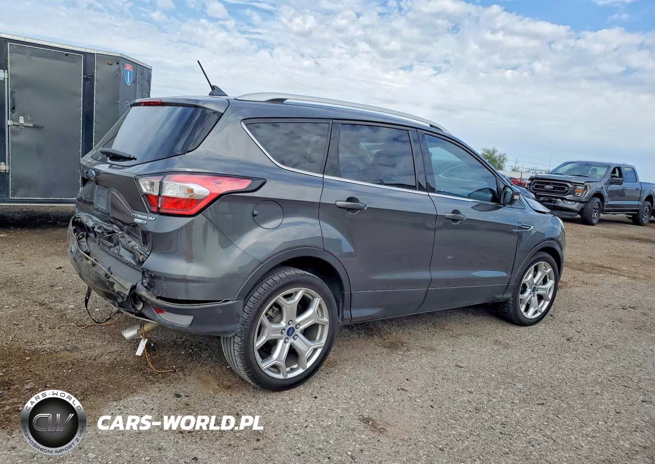 2018 Ford Escape Titanium VIN:1FMCU9J93JUA72352 - 3