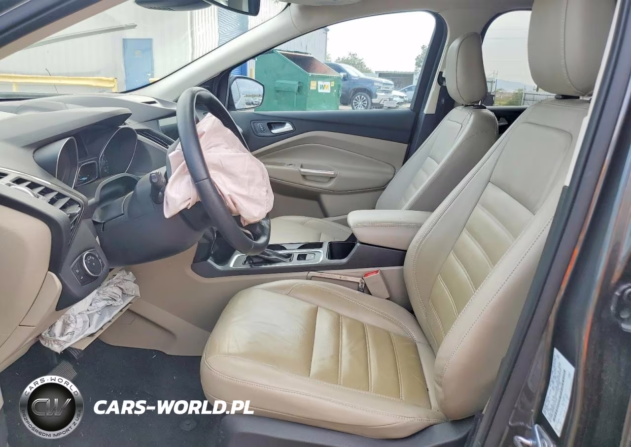 2018 Ford Escape Titanium VIN:1FMCU9J93JUA72352 - 7