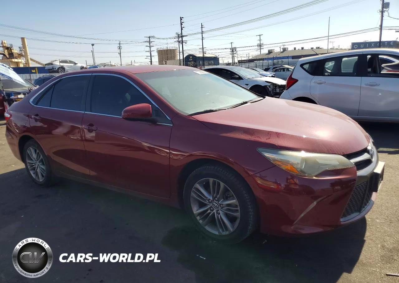 2016 Toyota Camry Se VIN:4T1BF1FK8GU564600 - 4