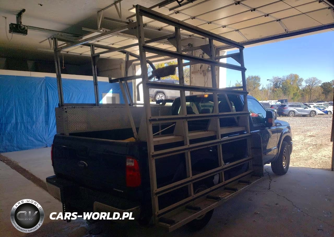 2014 Ford F250 Super Duty VIN:1FTBF2A61EEA71319 - 3