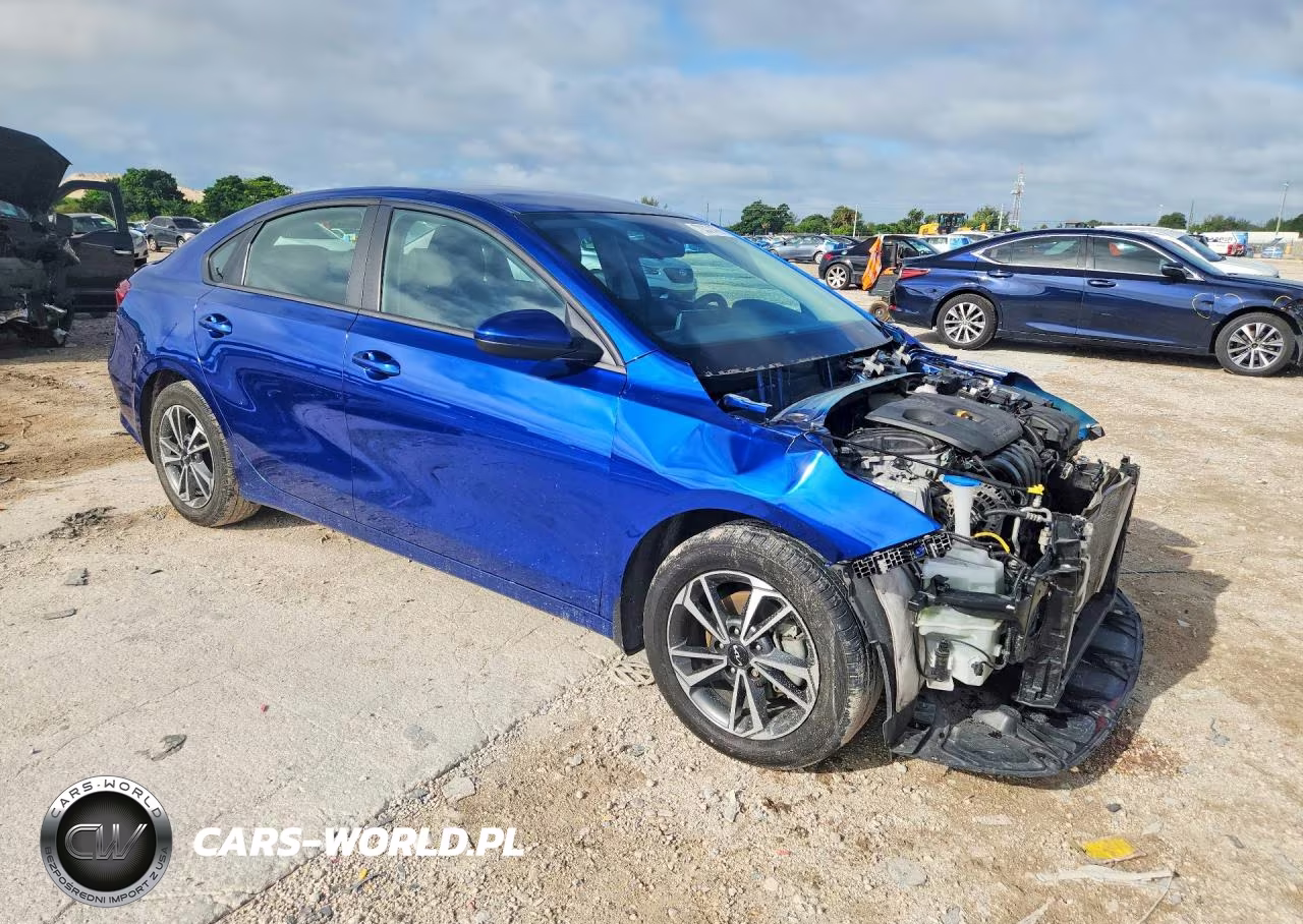 2024 Kia Forte Lxs VIN:3KPF24AD0RE774671 - 4