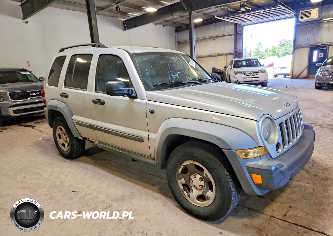 2007 Jeep Liberty Sport VIN:1J4GL48K57W512972 - 4