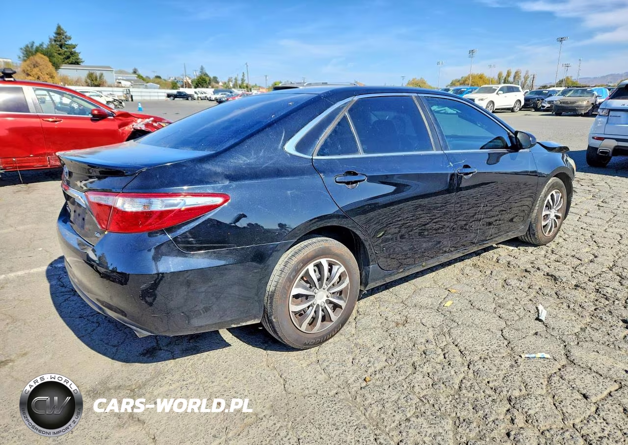 2016 Toyota Camry Se VIN:4T1BF1FK0GU506996 - 3