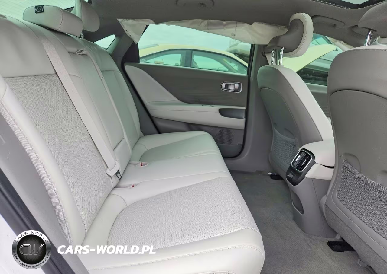2024 Hyundai Ioniq 6 Limited VIN:KMHM54AC4RA060241 - 10