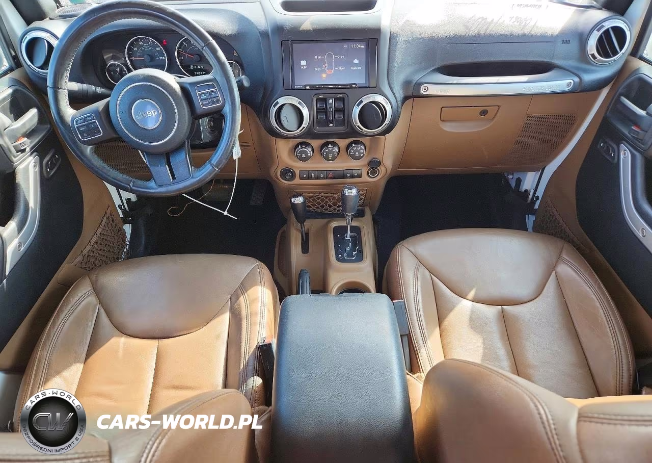 2017 Jeep Wrangler Unlimited Sahara VIN:1C4BJWEG8HL735074 - 8