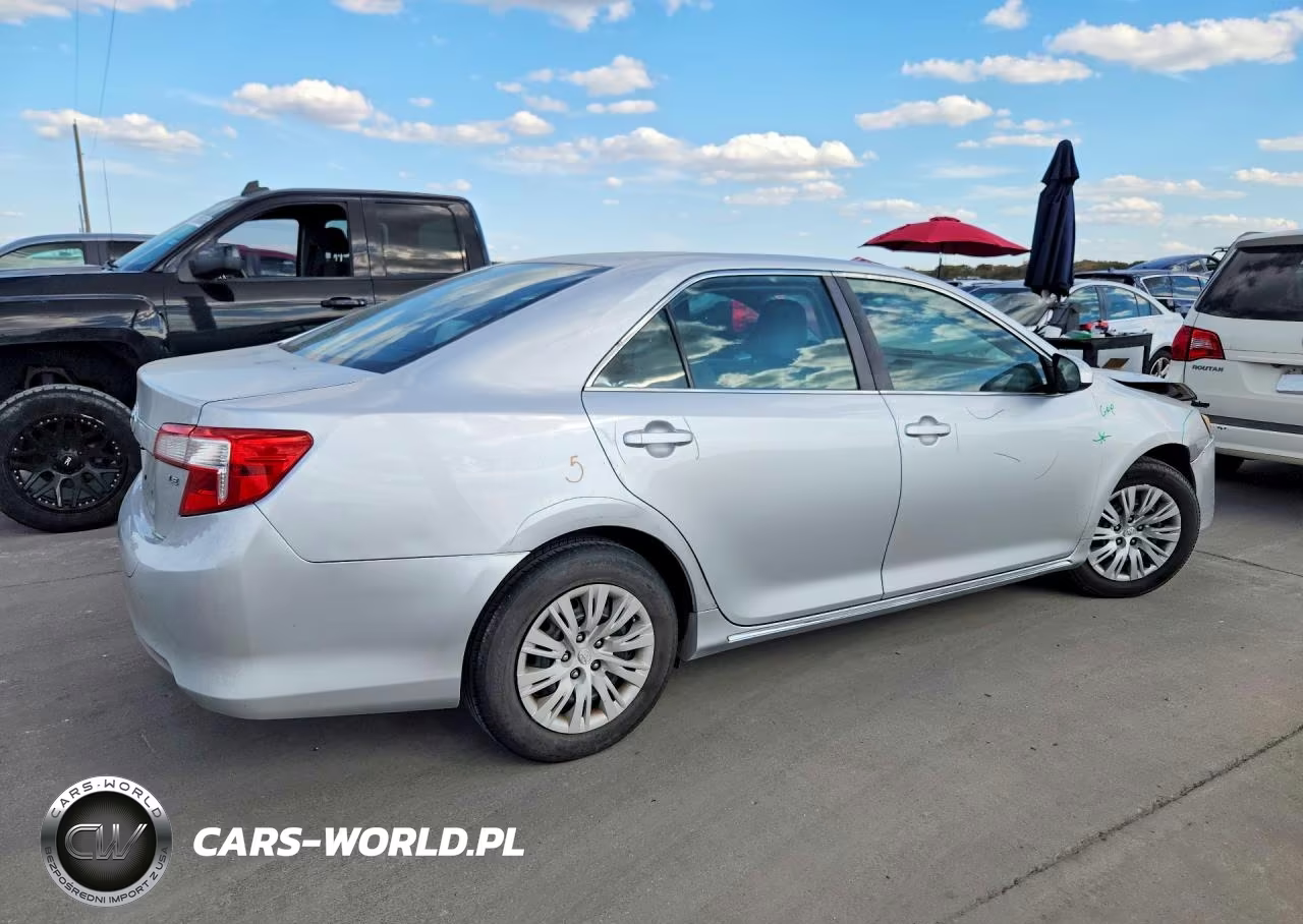 2013 Toyota Camry Le VIN:4T4BF1FK4DR274744 - 3